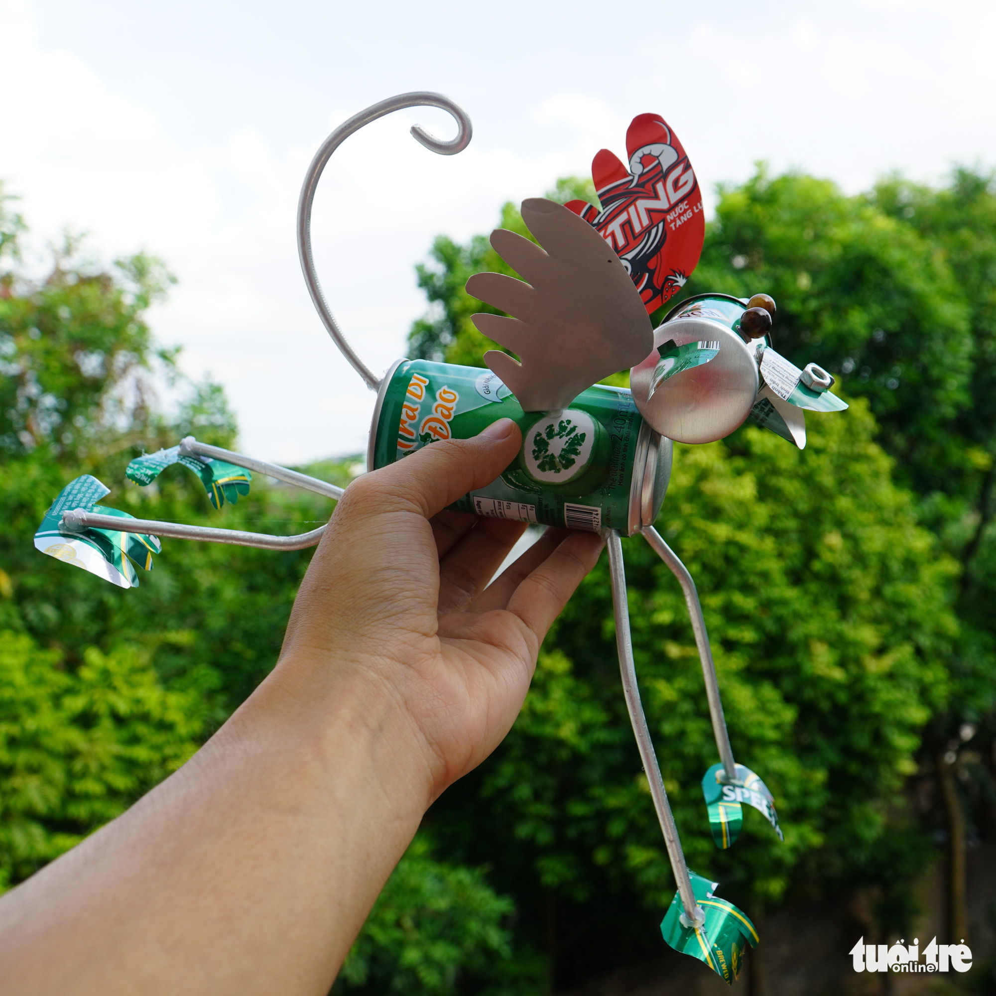 A toy animal made from recycled materials by Luu Chung Nghia is seen in this photo. Photo: Duong Lieu / Tuoi Tre
