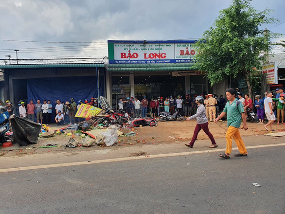 The site of a truck accident in Dak Mil District, Dak Nong Province, Vietnam, June 13, 2020. Photo: Duy Hoc / Tuoi Tre