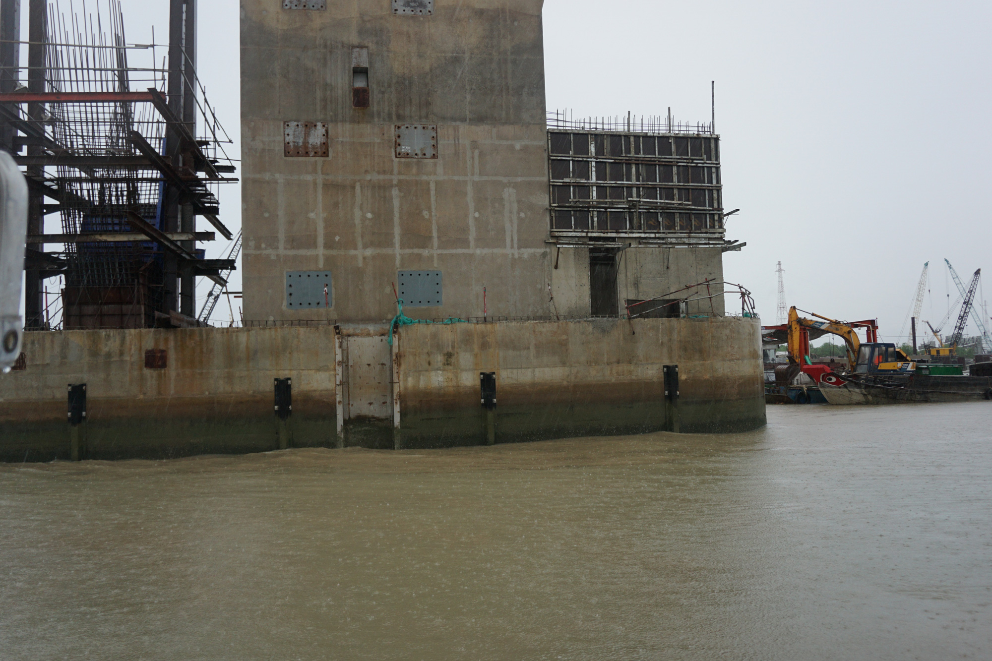 Sluice gates that are part of a VND10 trillion (US$430 million) tidal flood control project in Ho Chi Minh City, Vietnam are seen in this photo taken on June 14, 2020. Photo: Duc Phu / Tuoi Tre