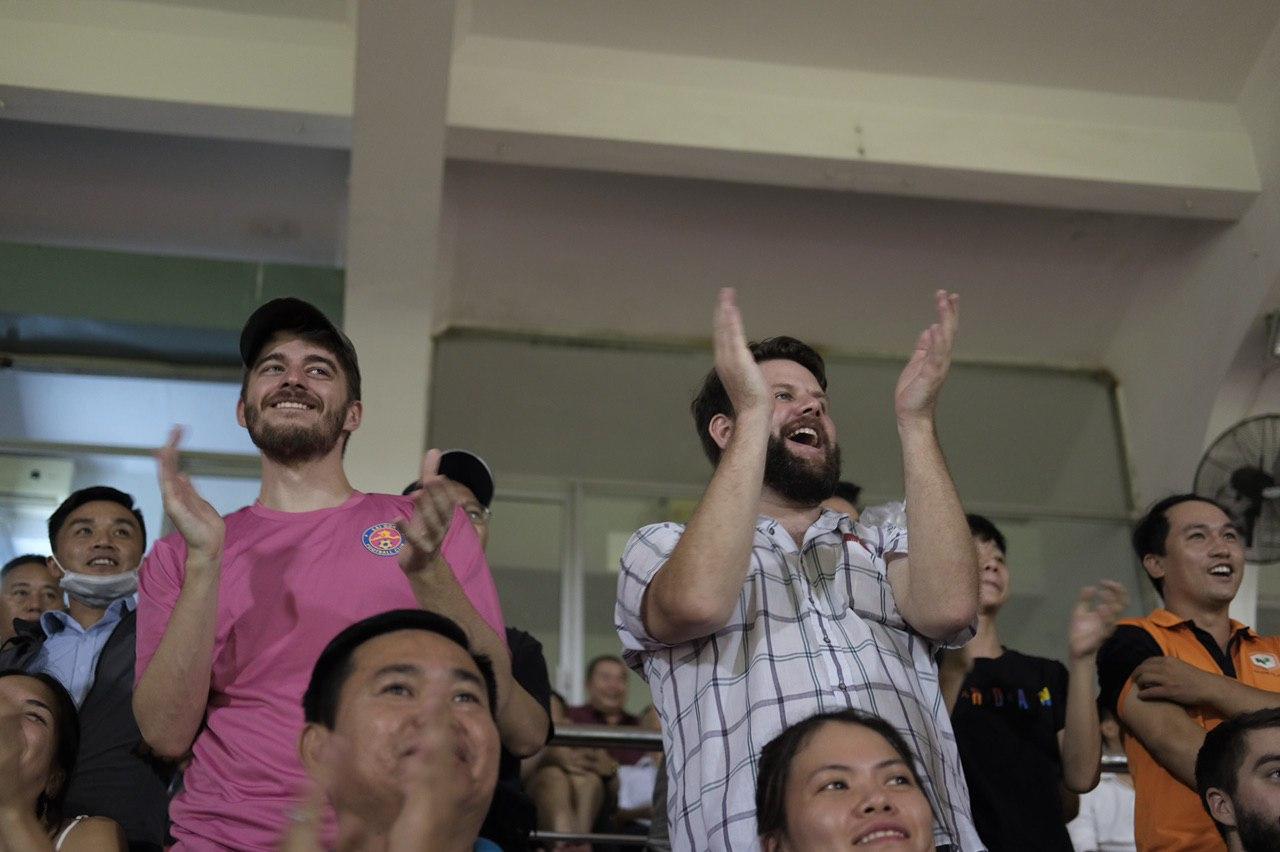 United States’ Peter Stroud (left) and friends celebrate after Saigon FC scored an equalizer during a V-League 1 football game against Hong Linh Ha Tinh at Thong Nhat Stadium in Ho Cho Minh City, Vietnam, June 24, 2020. photo: Tuan Son / Tuoi Tre News