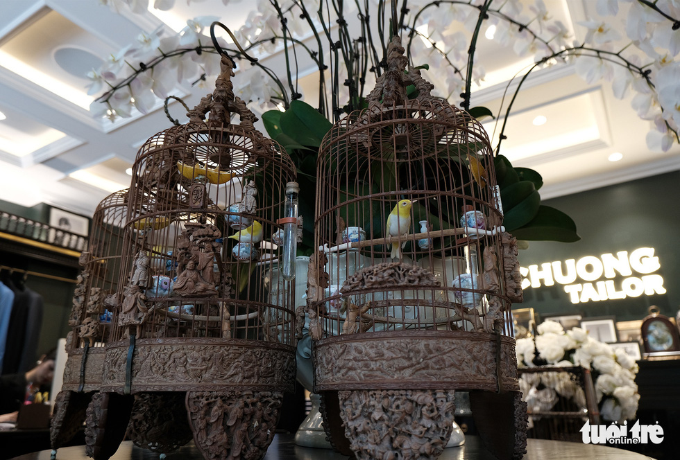 Caged ornamental birds are raised at Duong Van Chuong’s residence in Hanoi. Photo: Ha Thanh / Tuoi Tre